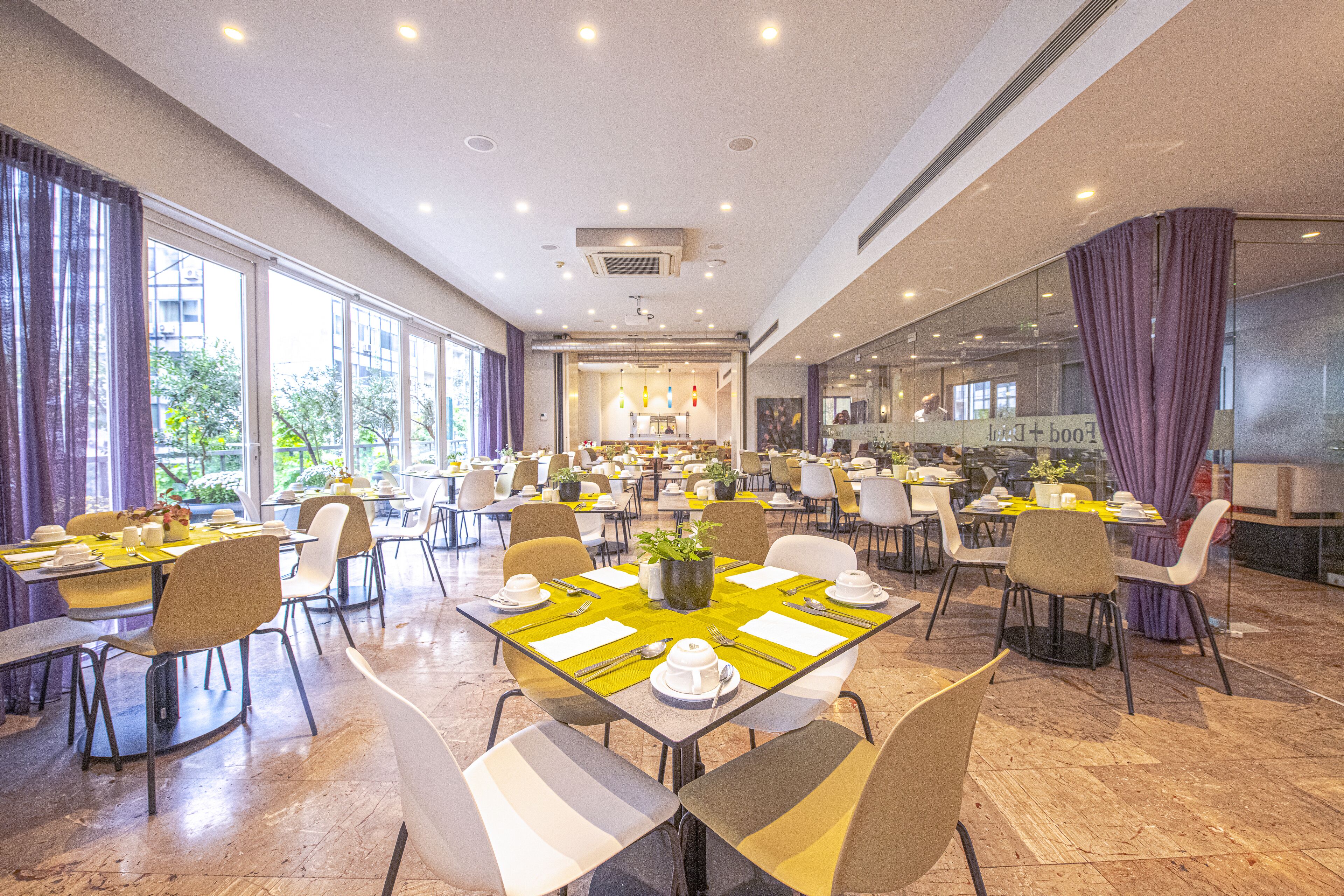 Polis Grand