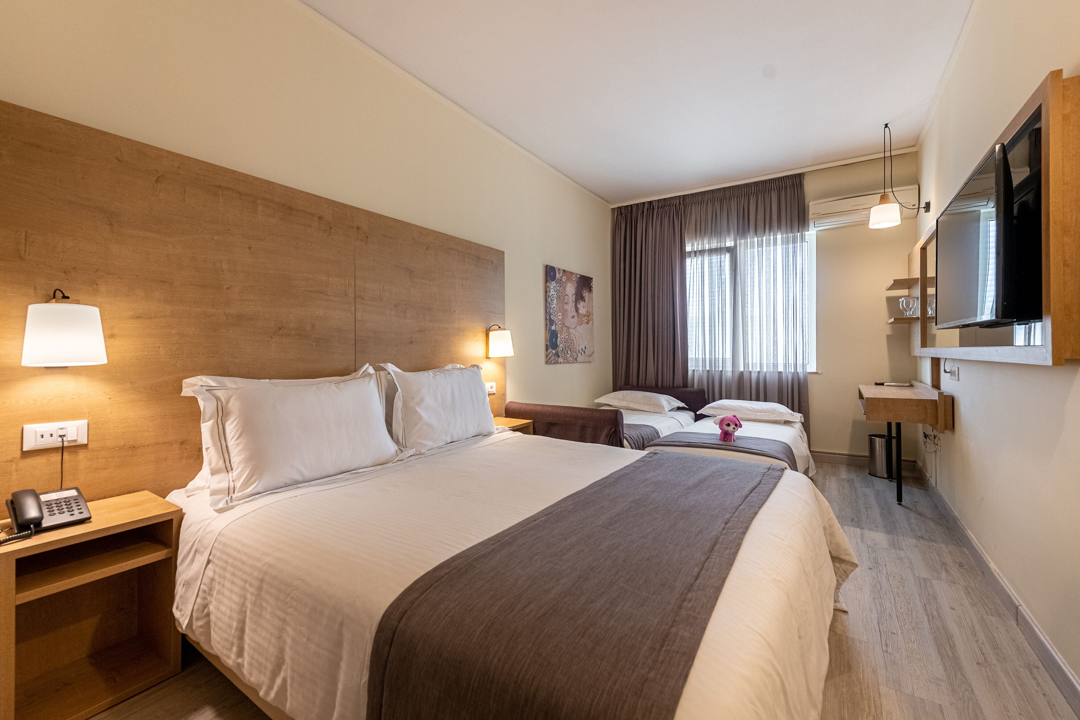 Polis Grand