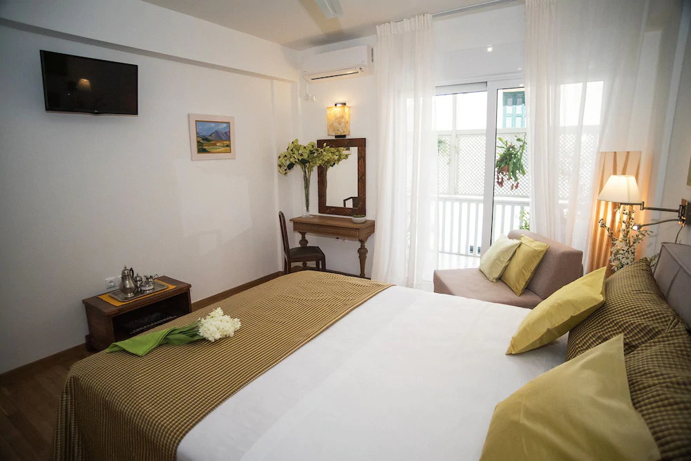 Rastoni Athens Suites
