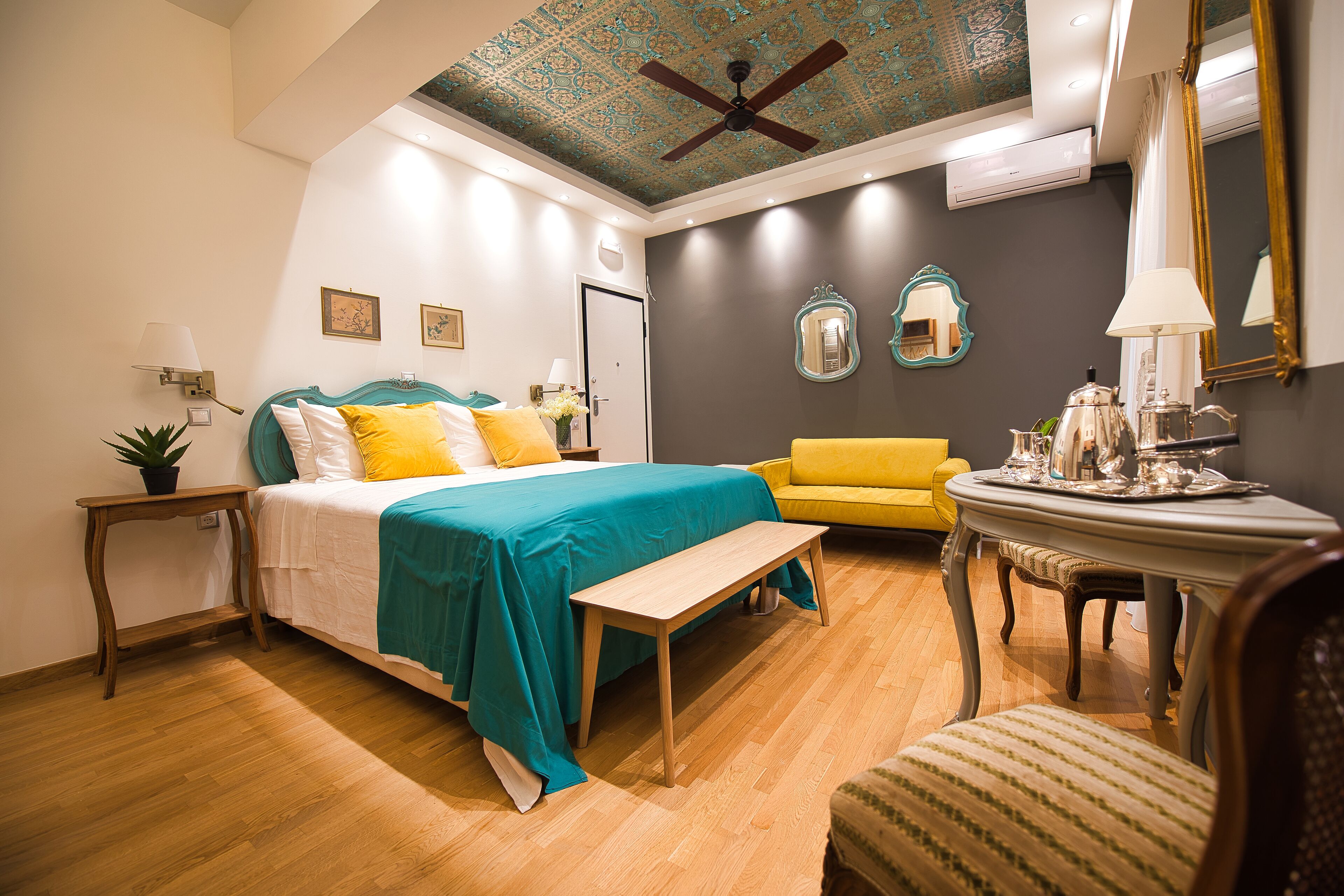 Rastoni Athens Suites Tsatsou Street