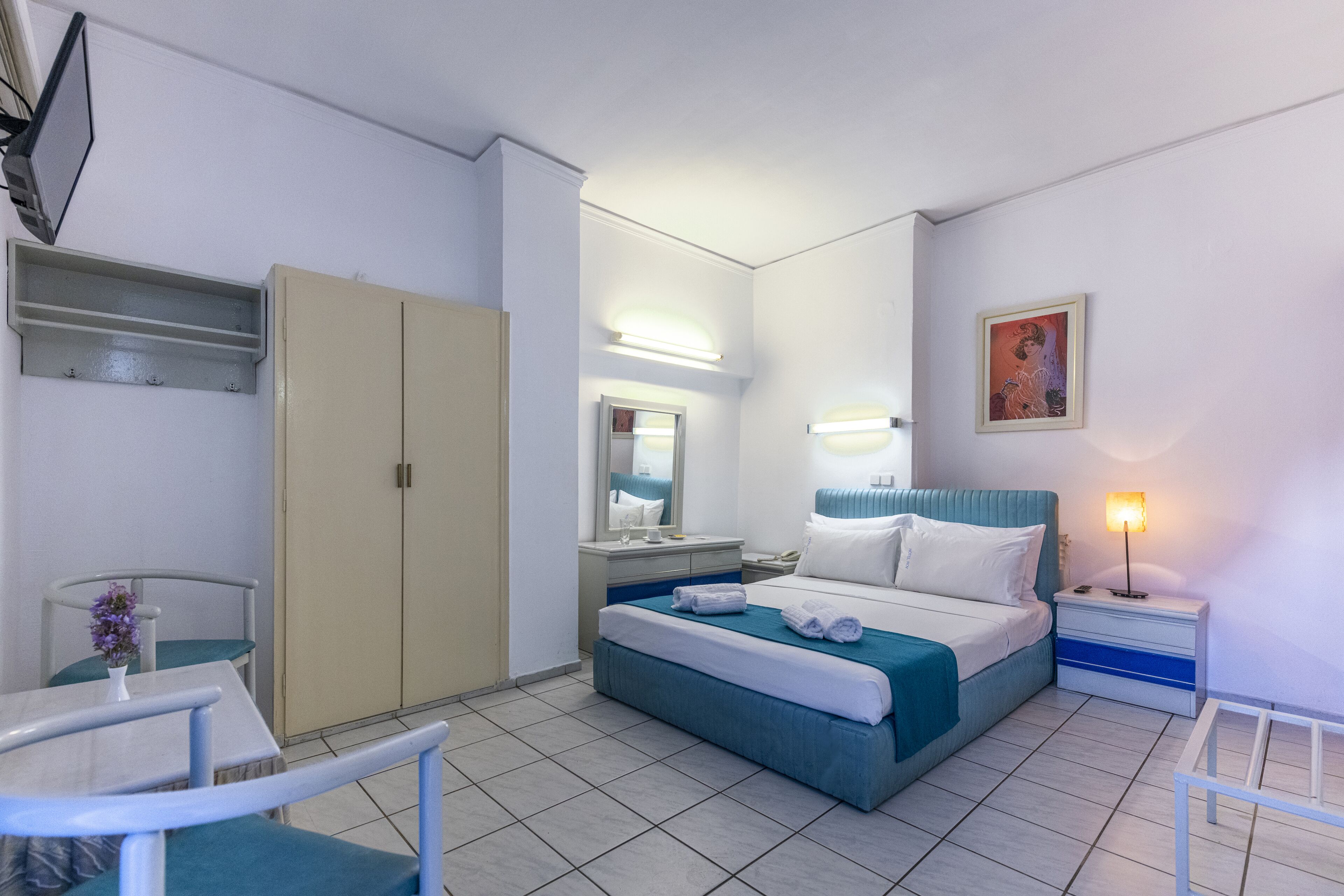 Roy Hotel