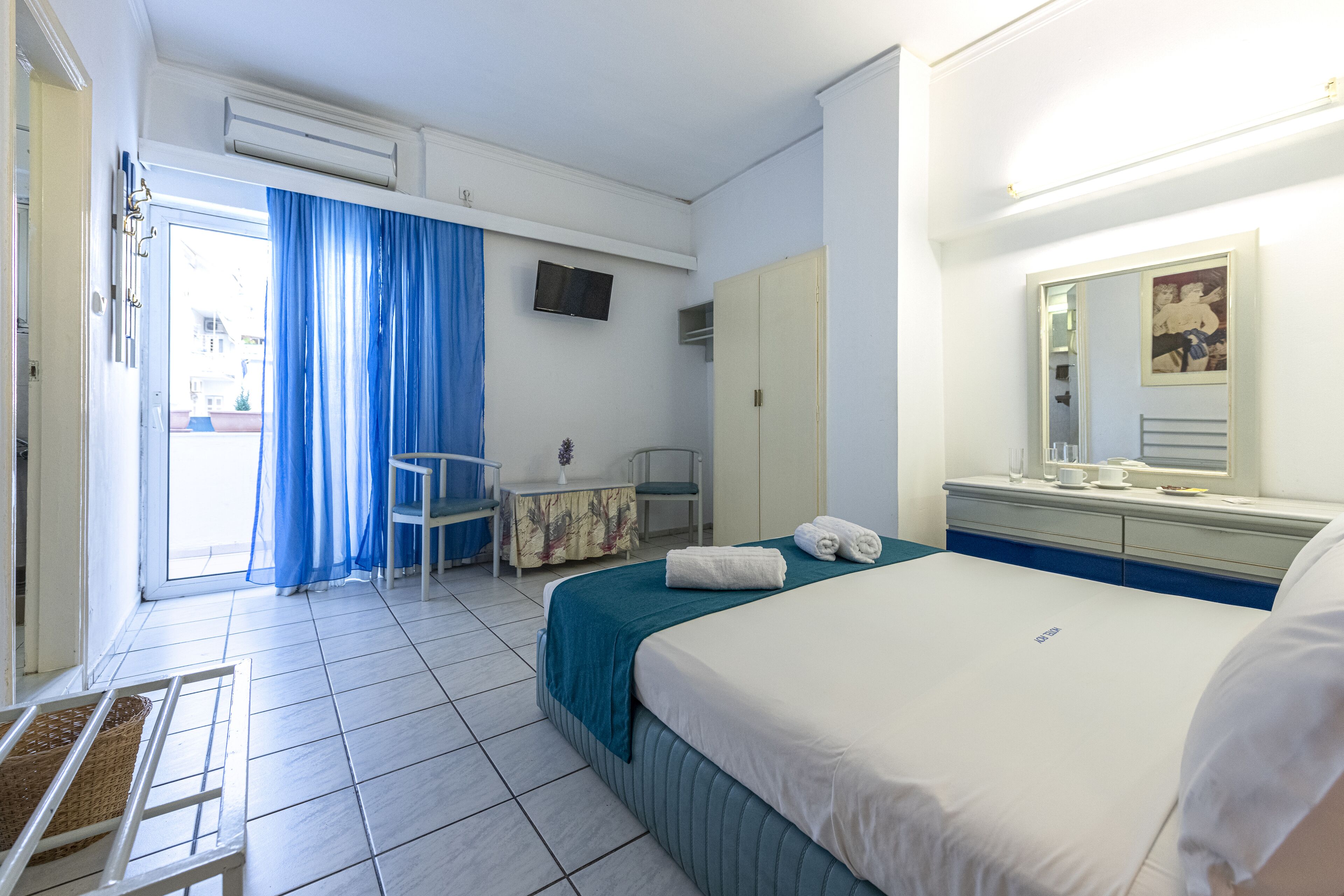 Roy Hotel