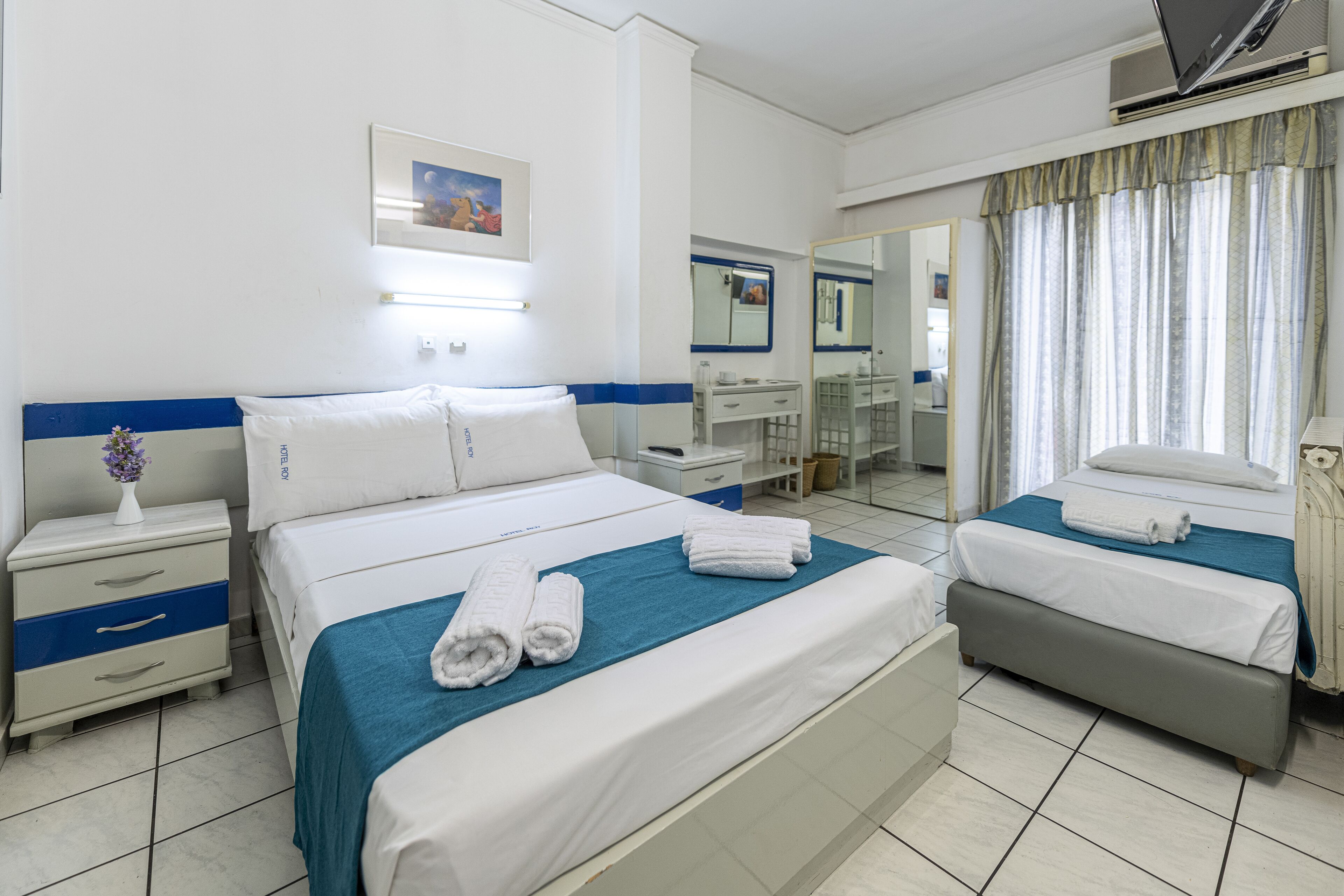 Roy Hotel
