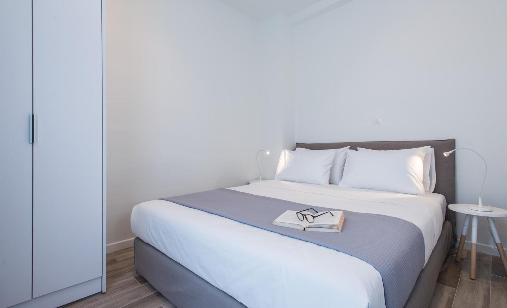 SpotApart Residences