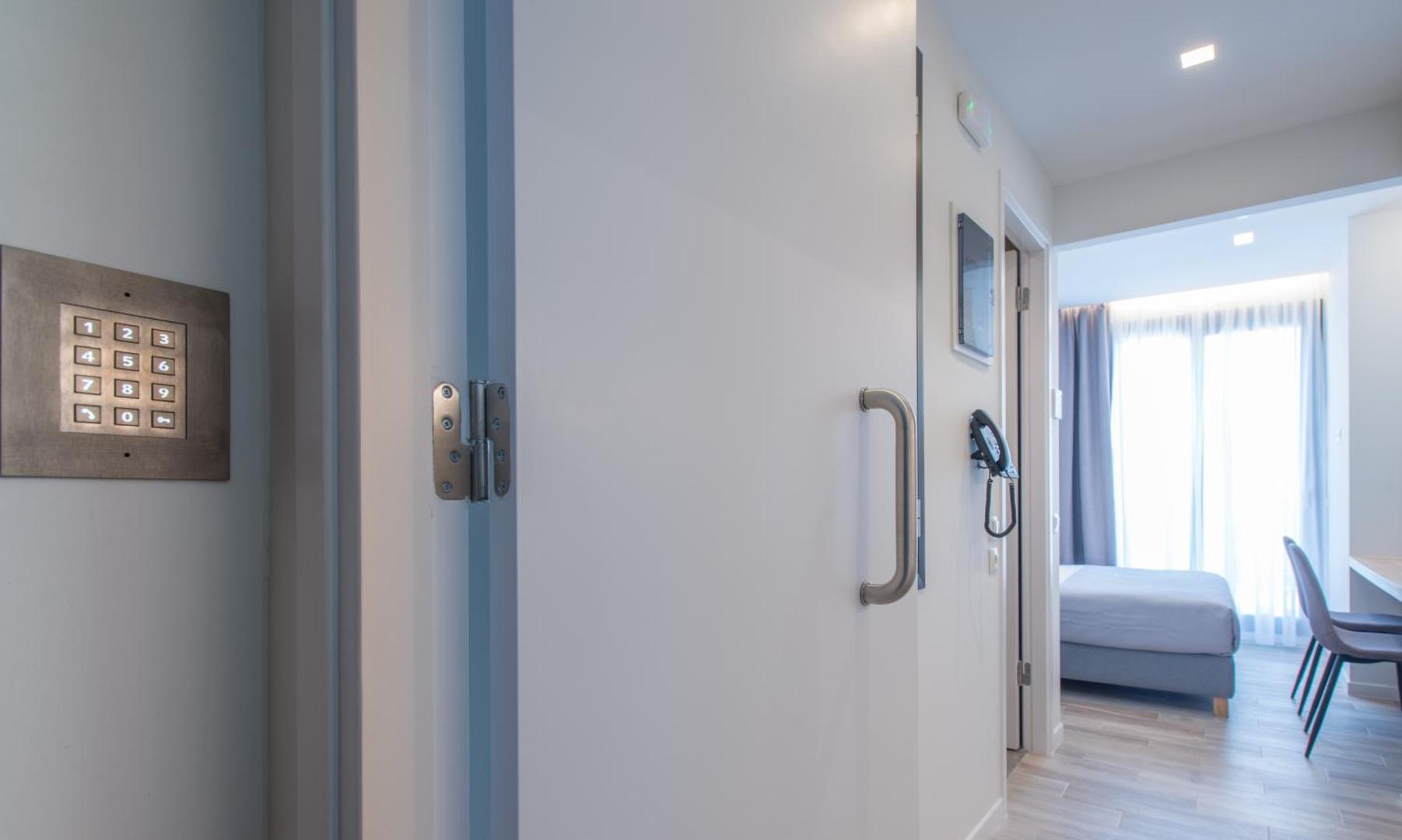 SpotApart Residences