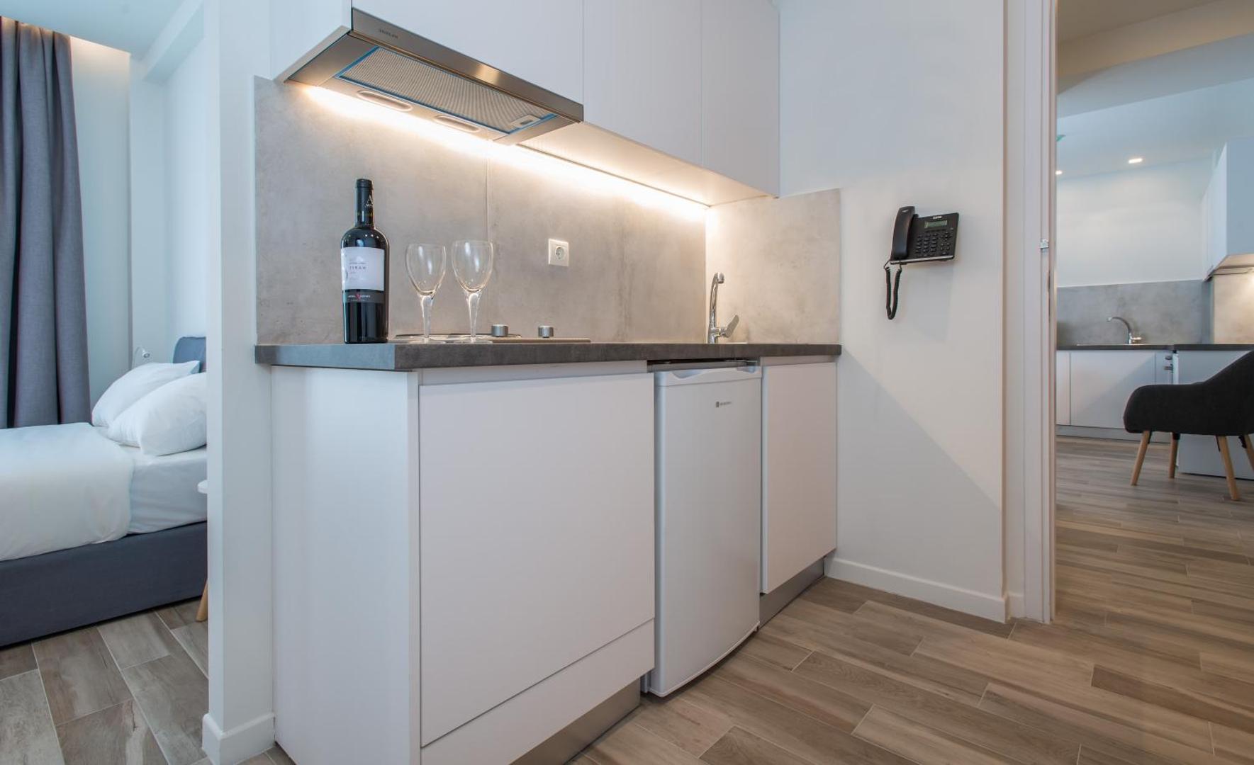 SpotApart Residences