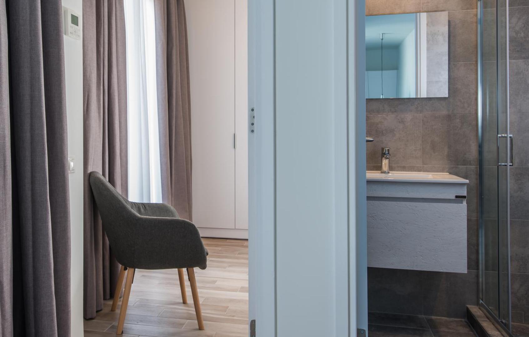 SpotApart Residences