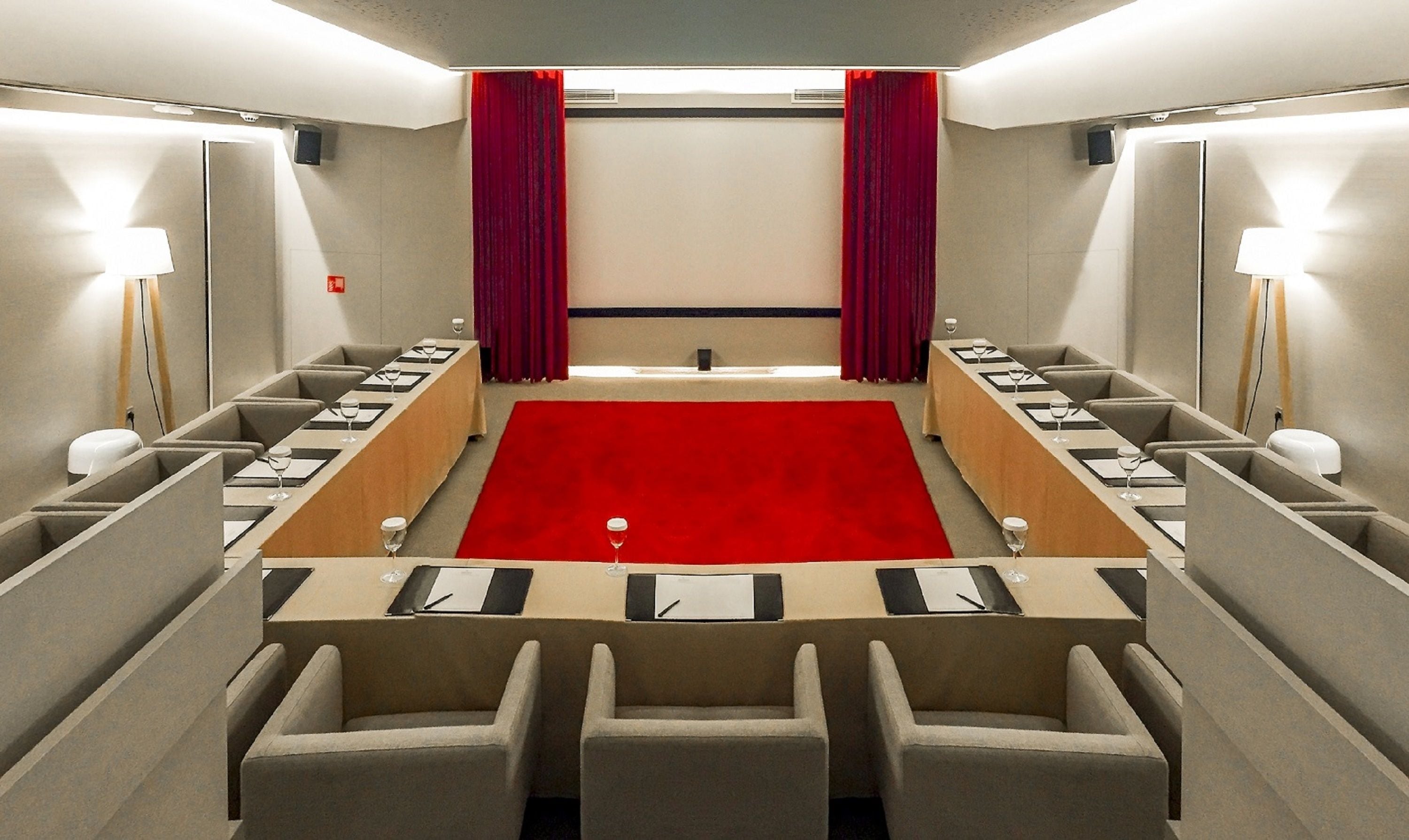 St. George Lycabettus Lifestyle Hotel
