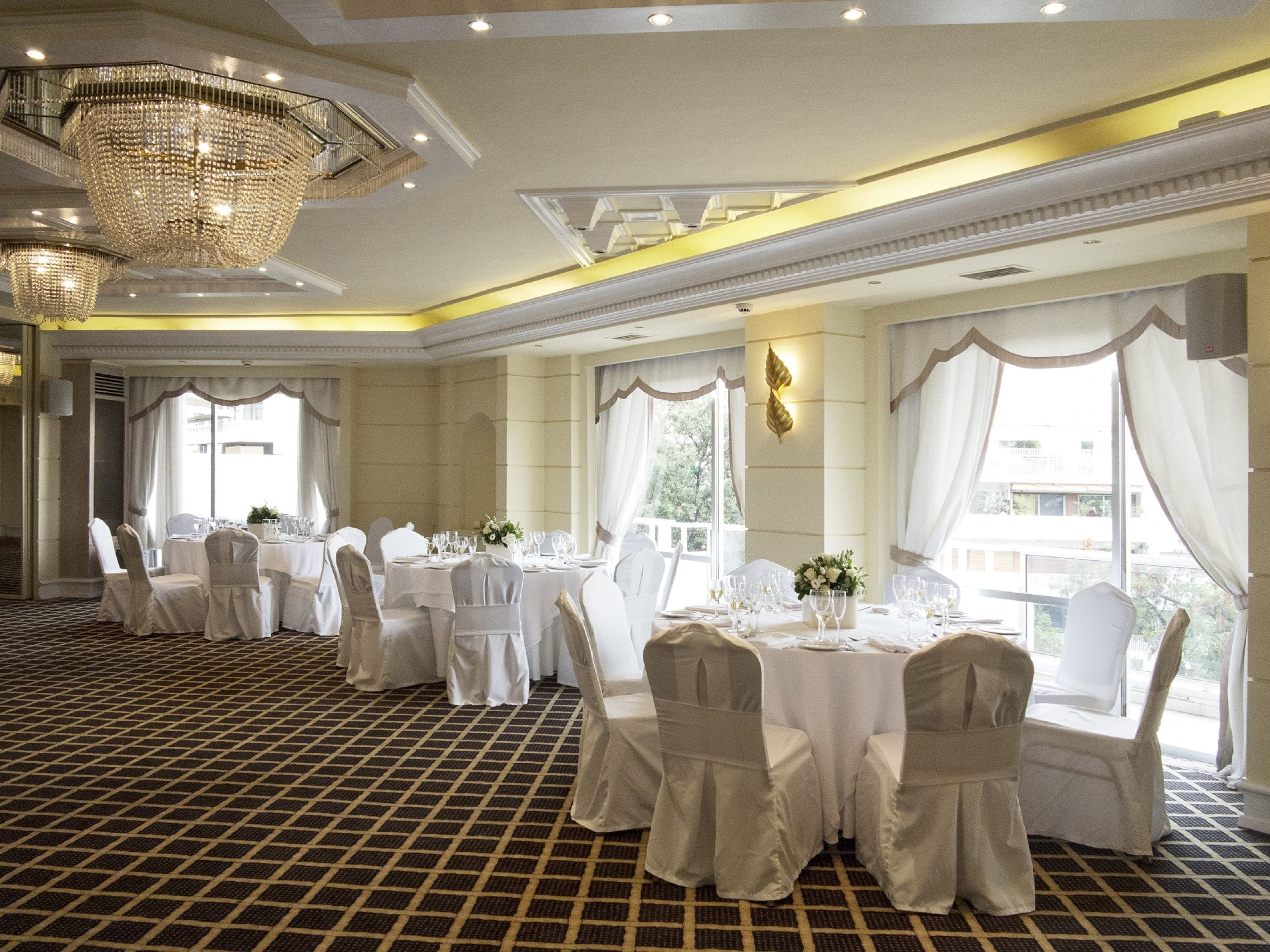 St. George Lycabettus Lifestyle Hotel