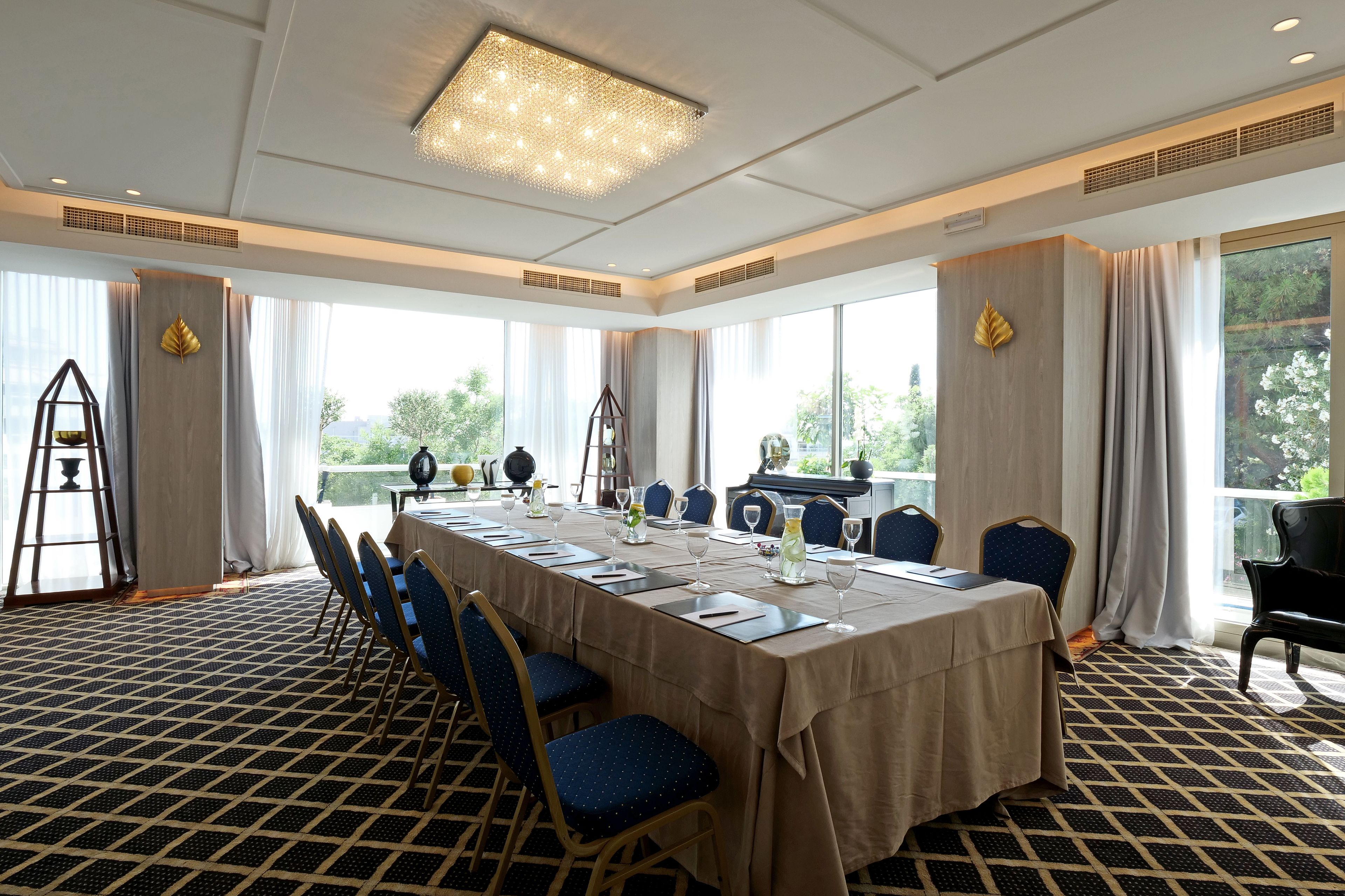 St. George Lycabettus Lifestyle Hotel