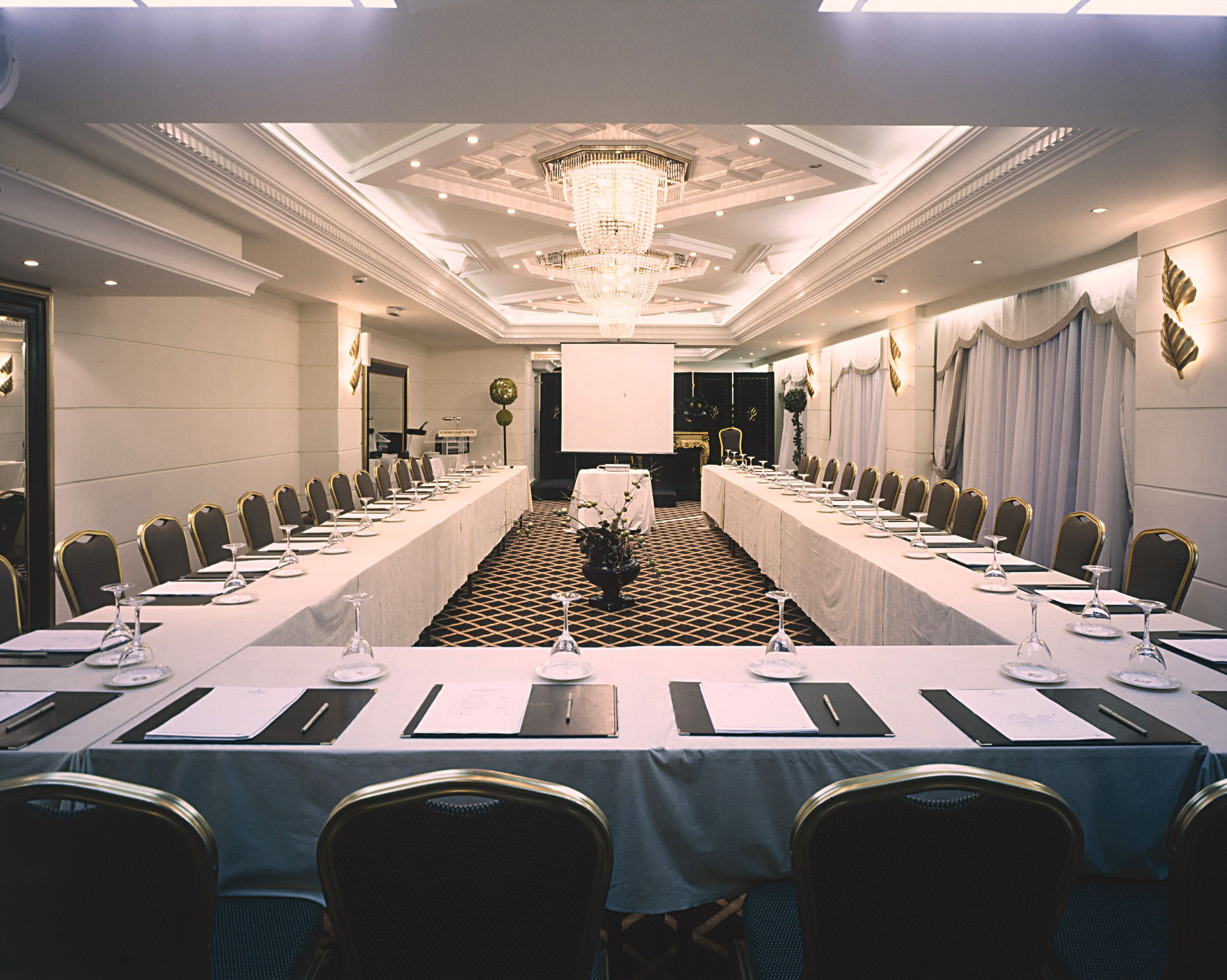 St. George Lycabettus Lifestyle Hotel