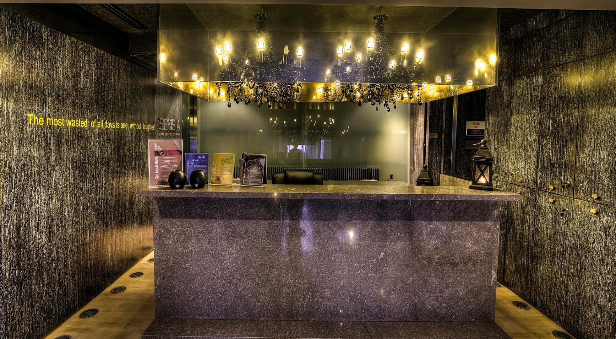 St. George Lycabettus Lifestyle Hotel