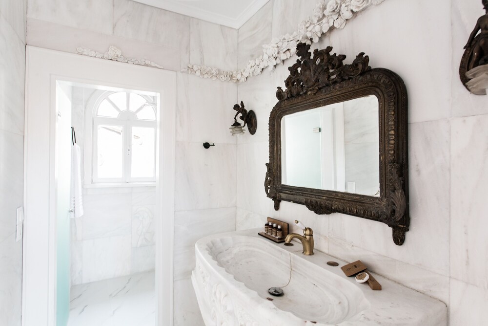 Step One Luxury Suites