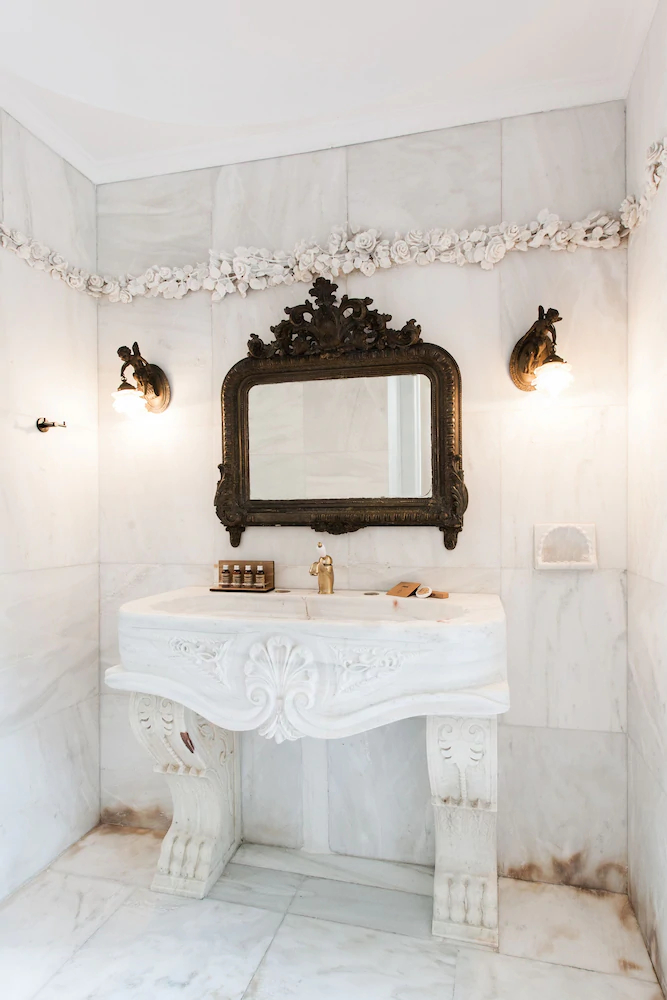 Step One Luxury Suites