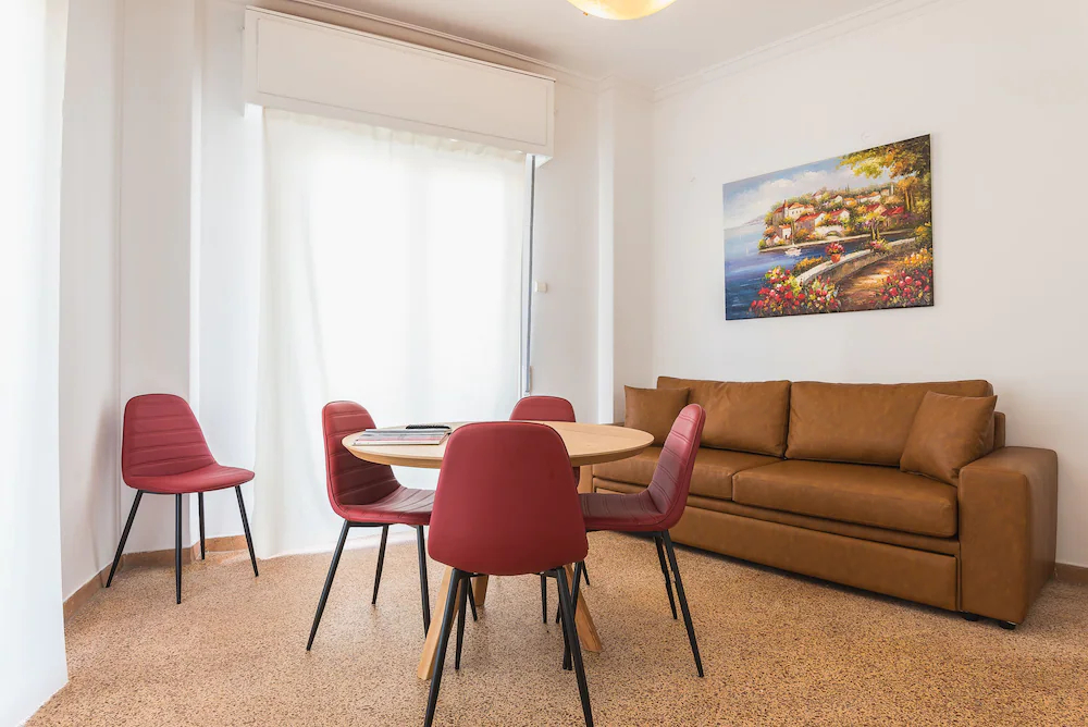 Super Paradise Apartments