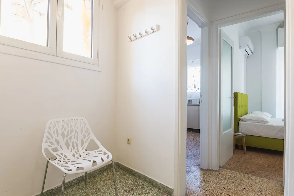Super Paradise Apartments