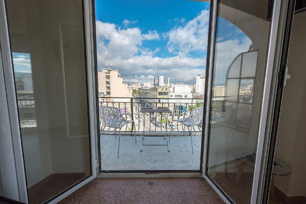 Super Paradise Apartments