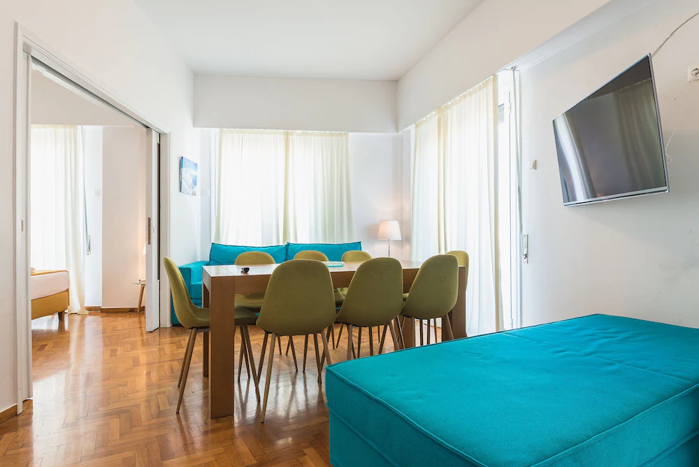 Super Paradise Apartments