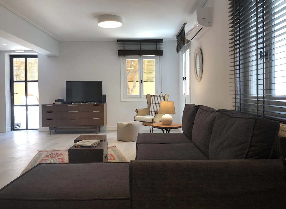 SV Acropolis Residence
