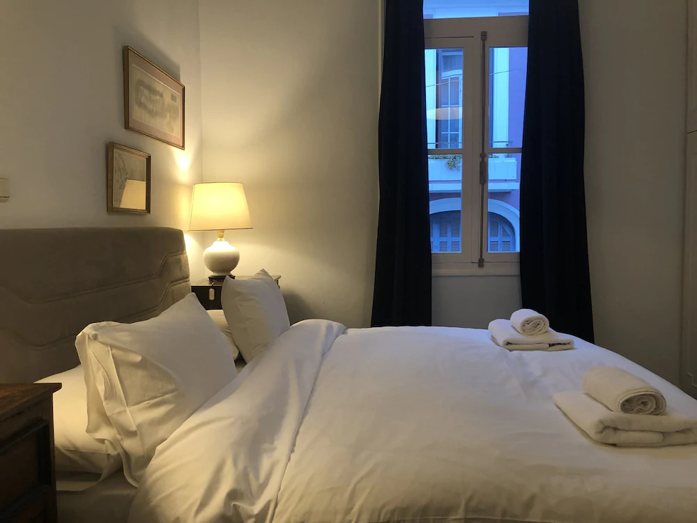 SV Acropolis Residence