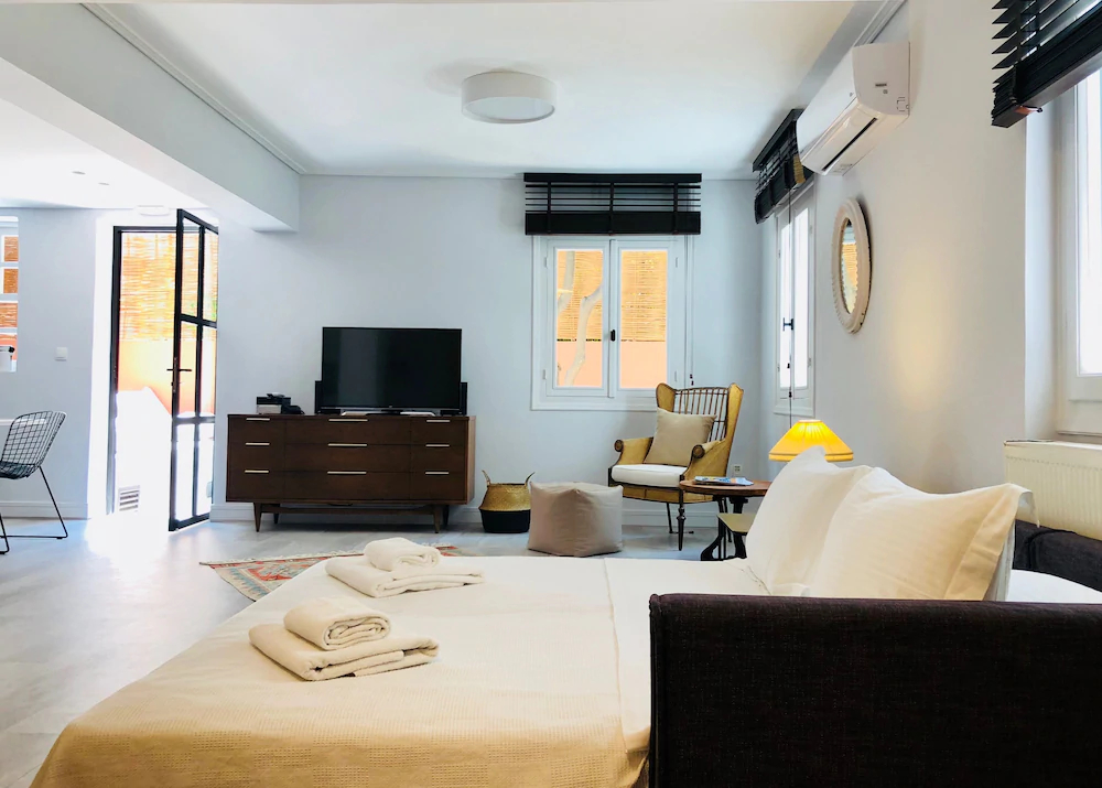 SV Acropolis Residence