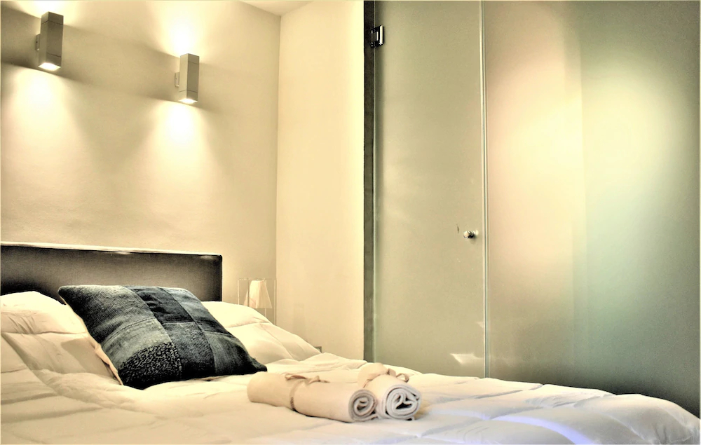 Themelio Boutique Suite
