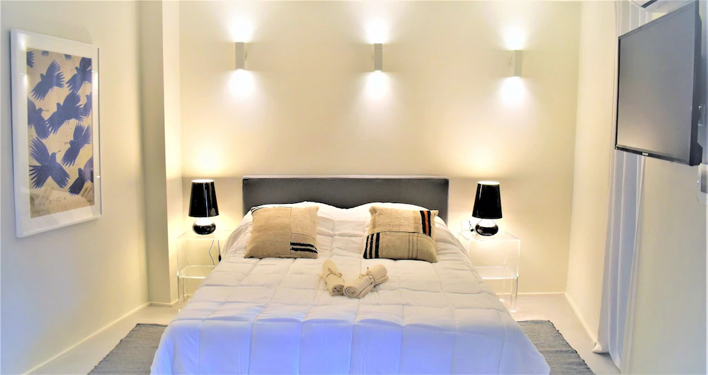 Themelio Boutique Suite