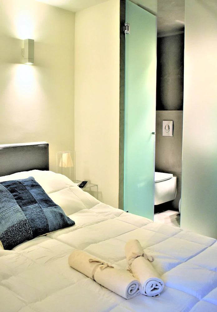 Themelio Boutique Suite