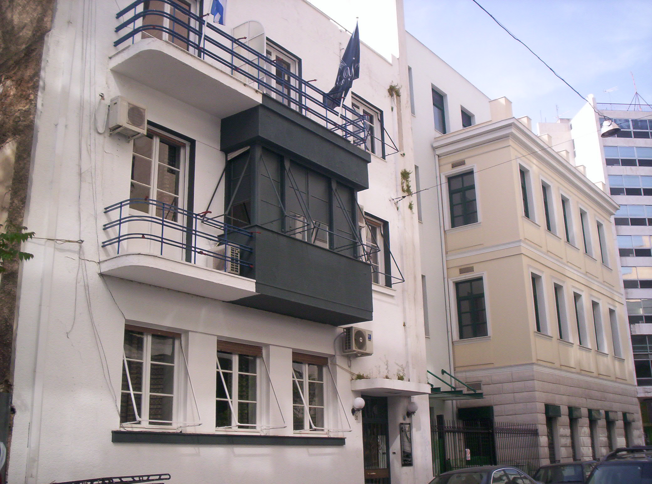 The New Yorkers Hotel