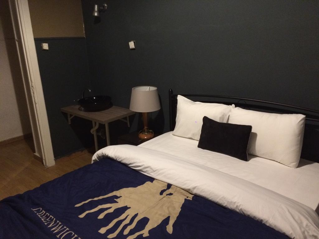 The New Yorkers Hotel