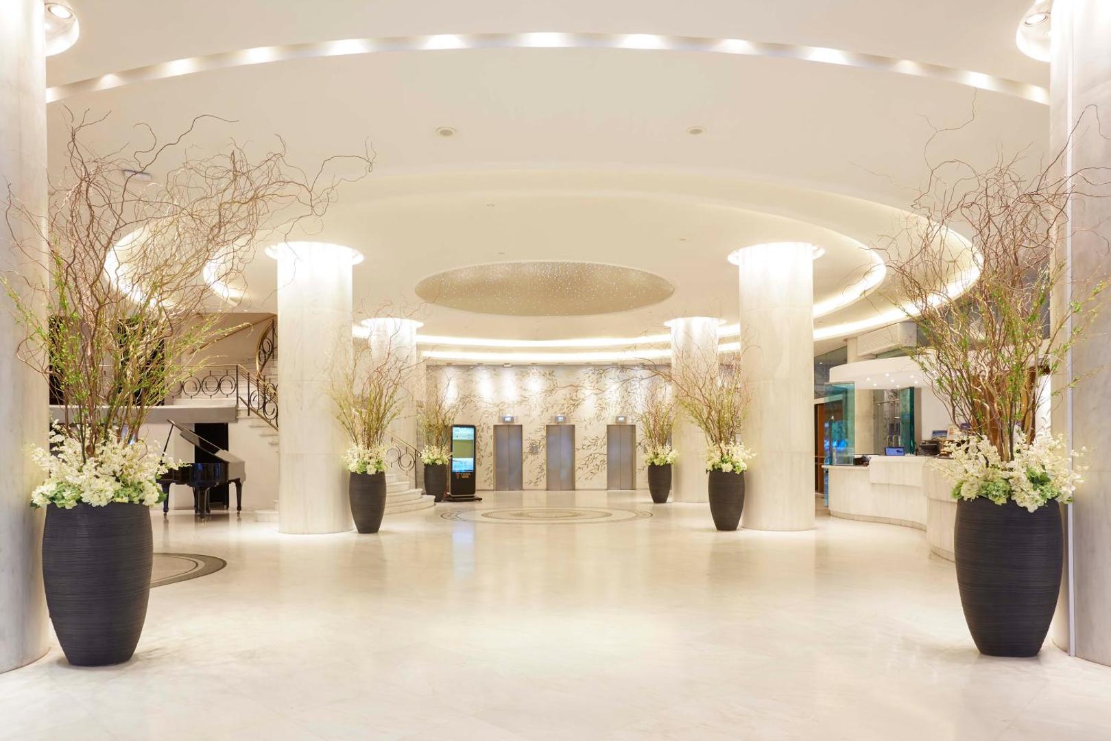 Titania Hotel Athens