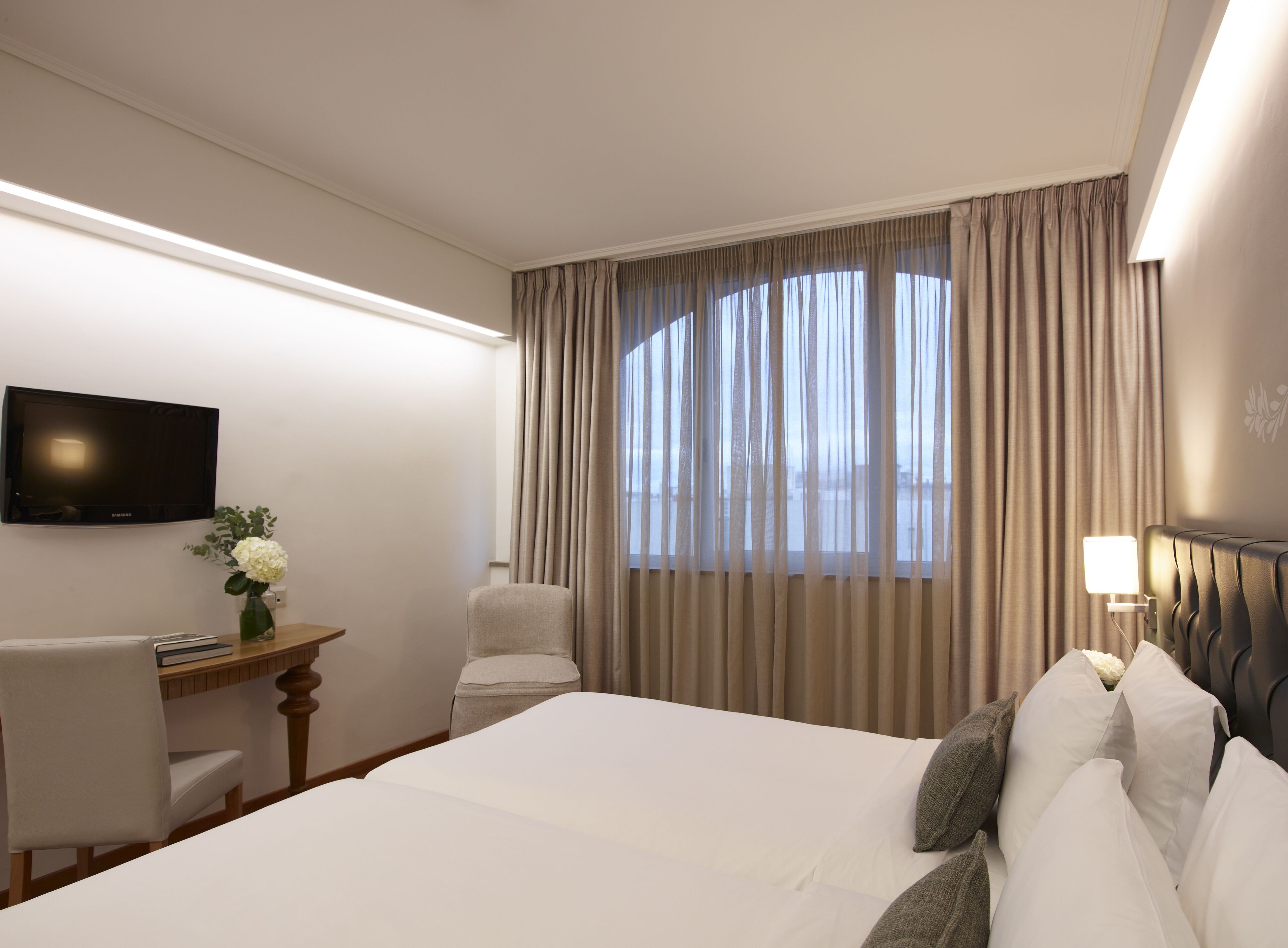 Titania Hotel Athens