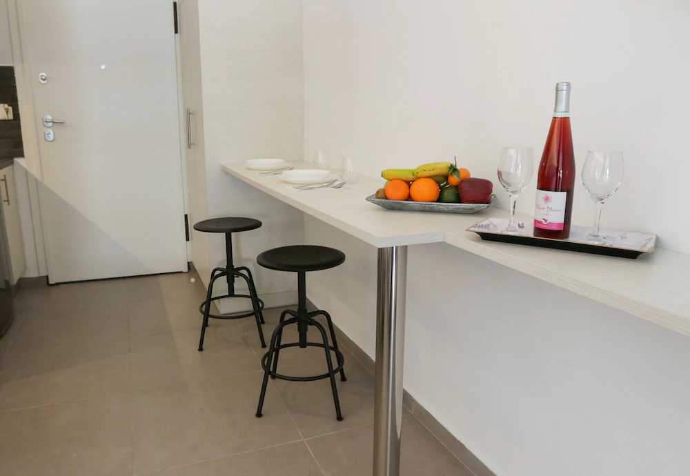 V36 Suites