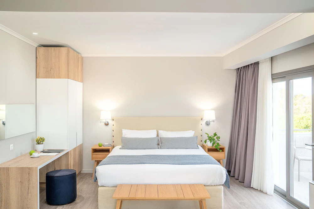 Chroma Fashion Rooms & Apartments