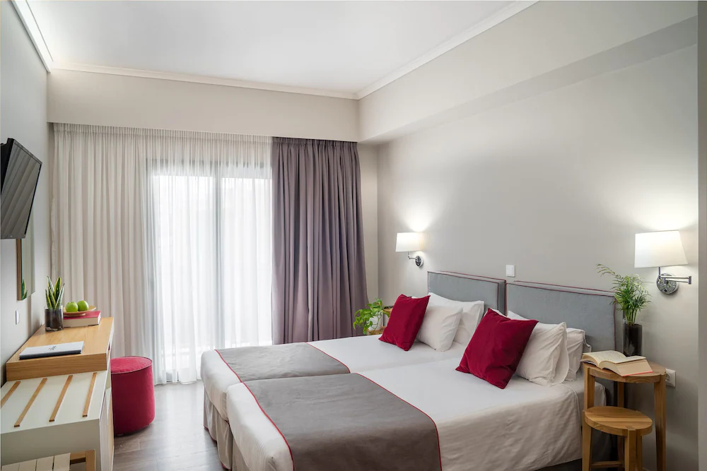 Chroma Fashion Rooms & Apartments