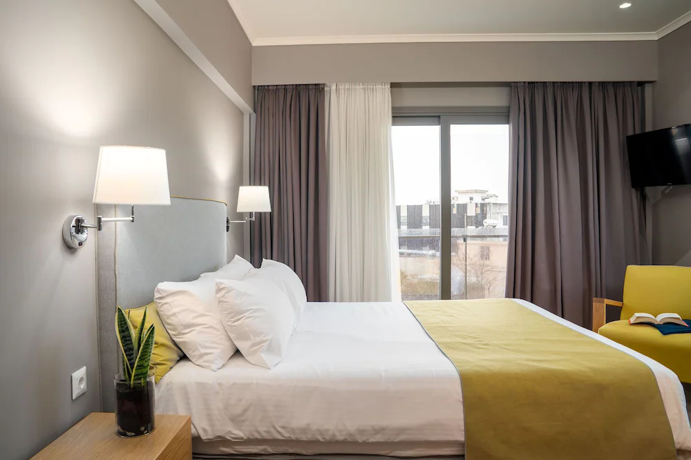 Chroma Fashion Rooms & Apartments