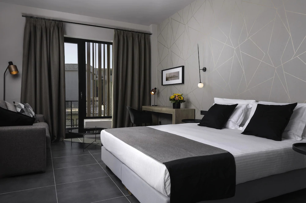 Azur Suites
