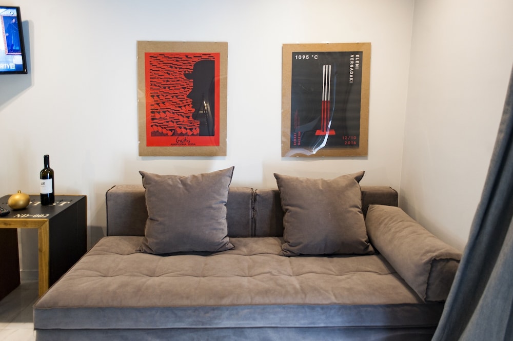 Caravel Voyage Suites by Living-Space
