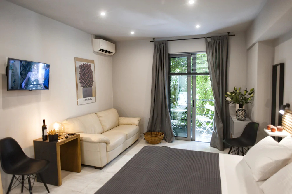 Caravel Voyage Suites by Living-Space