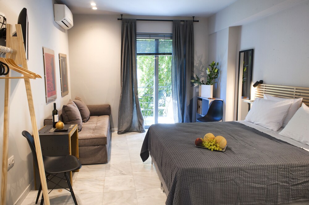 Caravel Voyage Suites by Living-Space