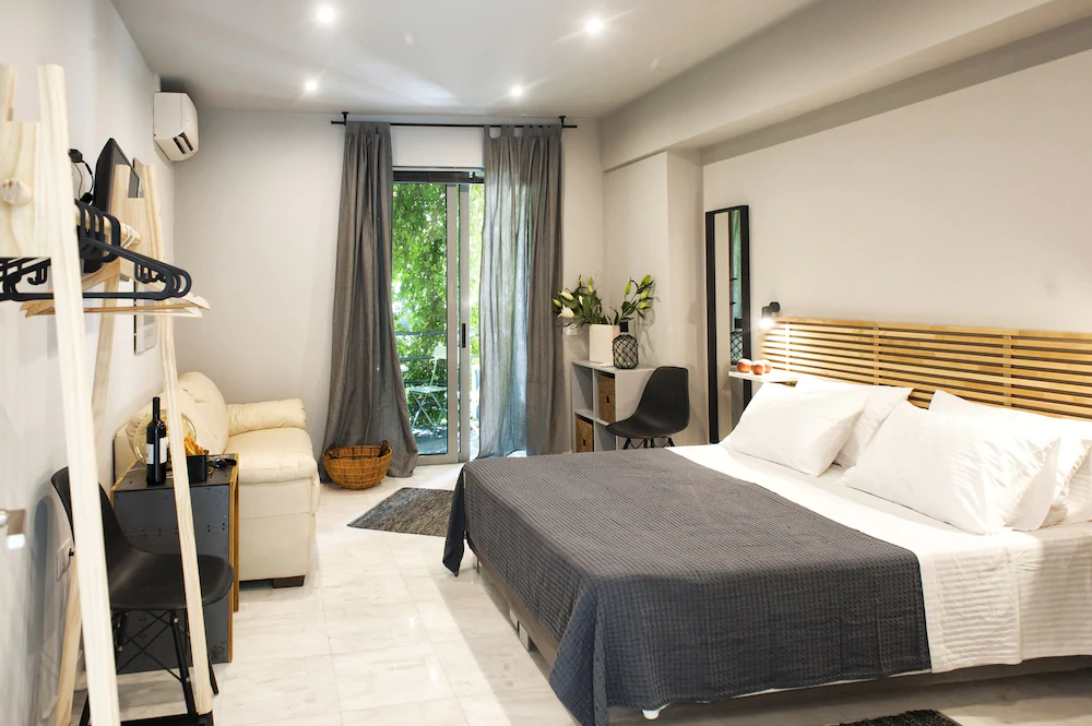 Caravel Voyage Suites by Living-Space