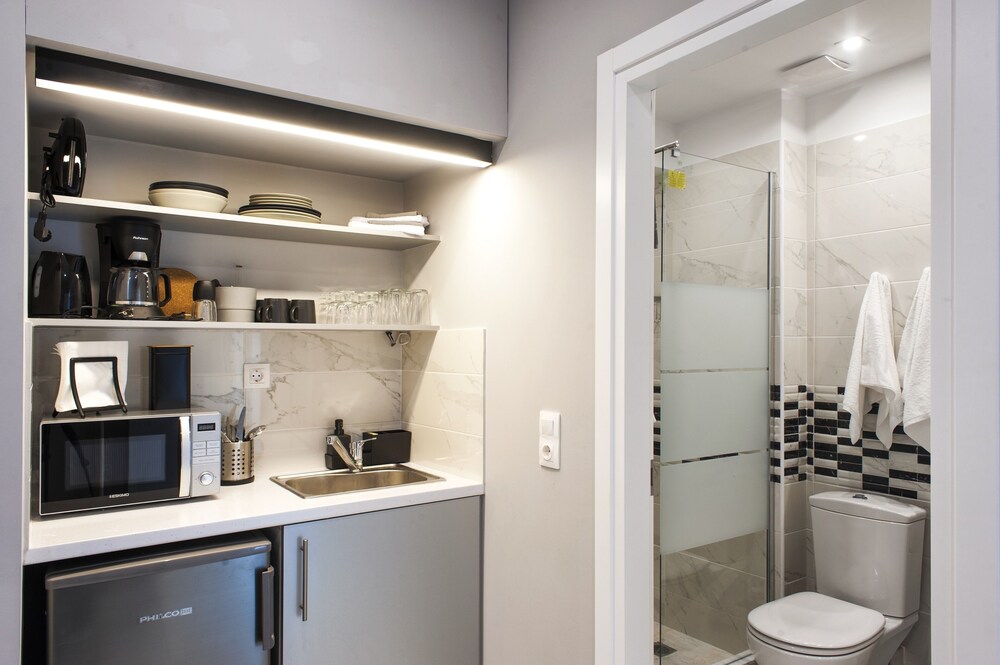 Caravel Voyage Suites by Living-Space