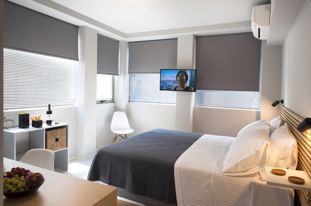 Caravel Voyage Suites by Living-Space