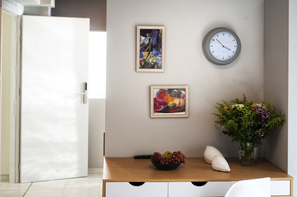 Caravel Voyage Suites by Living-Space