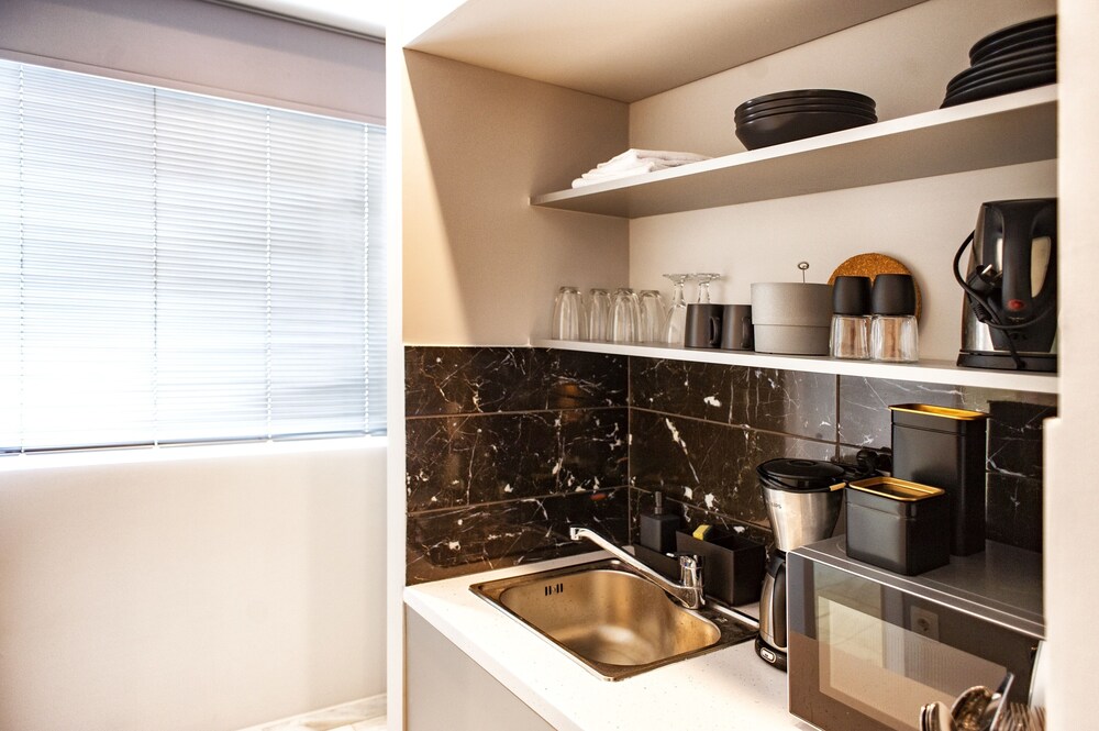 Caravel Voyage Suites by Living-Space