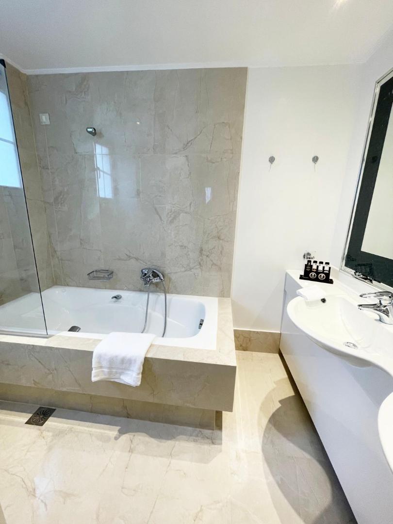 Theoxenia House Hotel