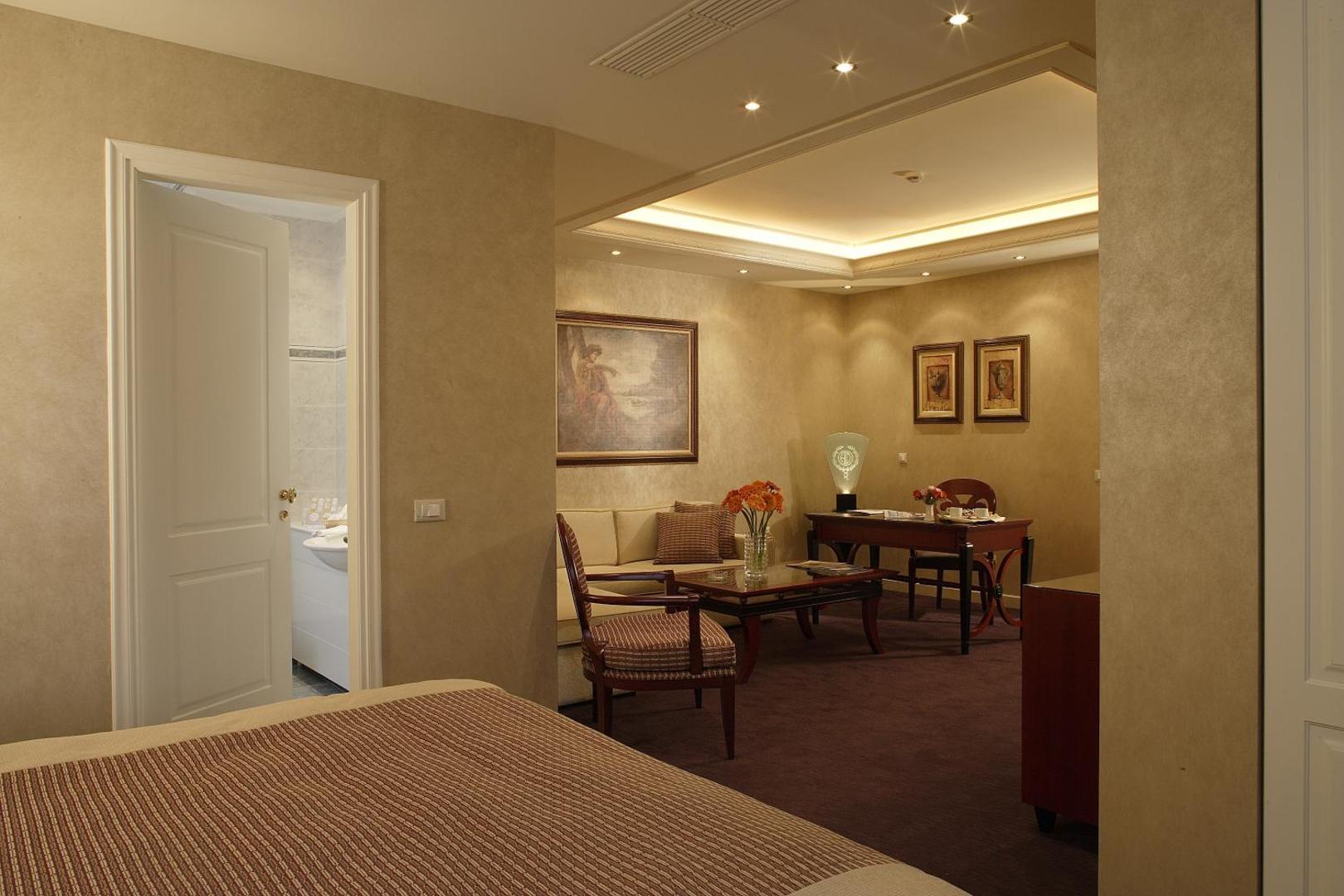 Theoxenia House Hotel