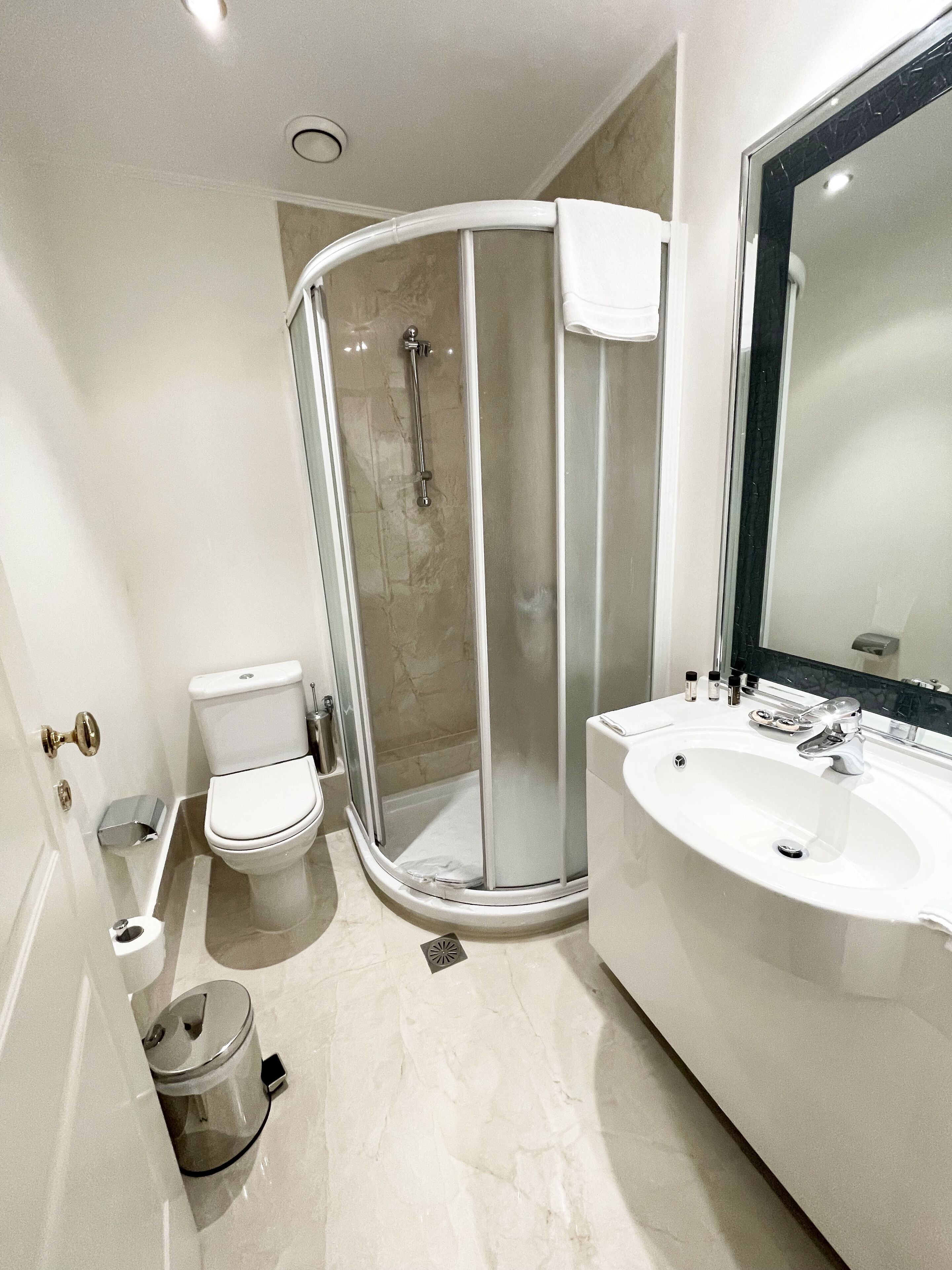 Theoxenia House Hotel