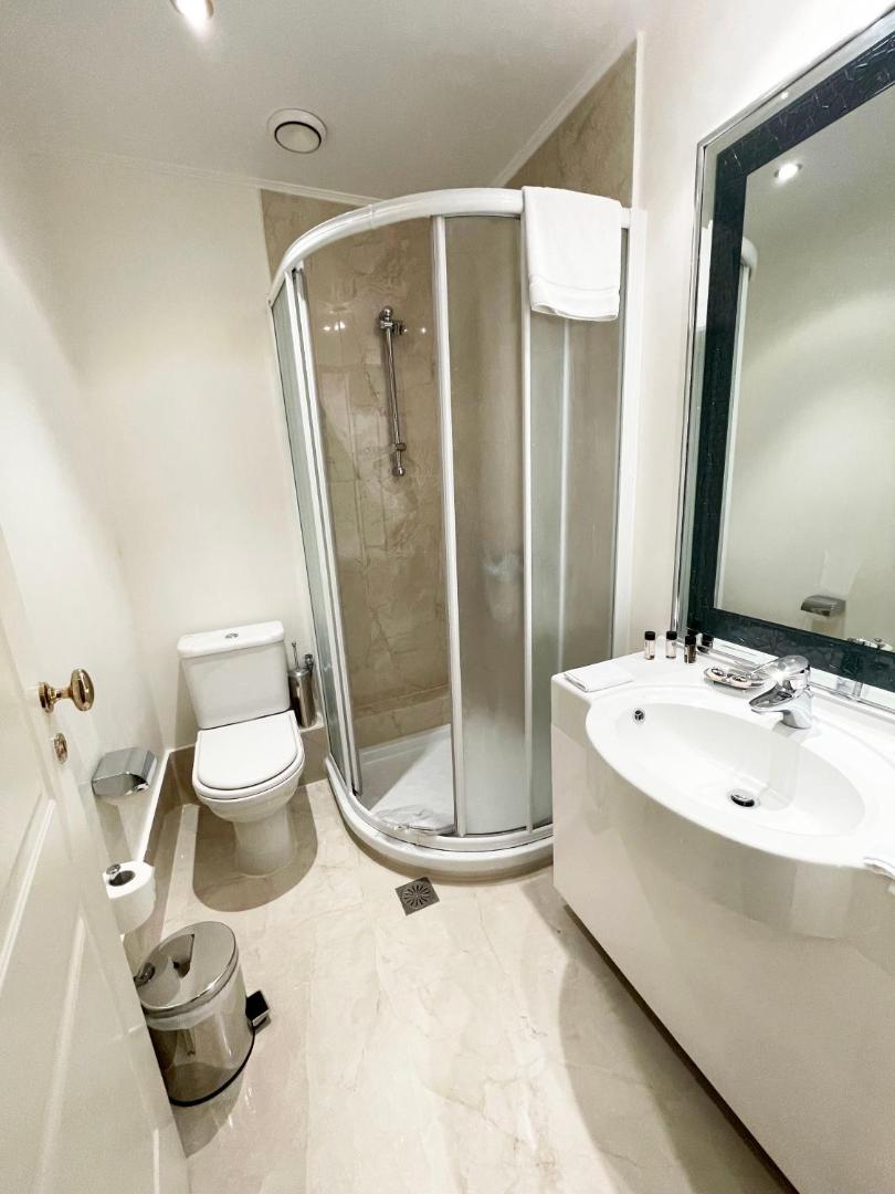 Theoxenia House Hotel
