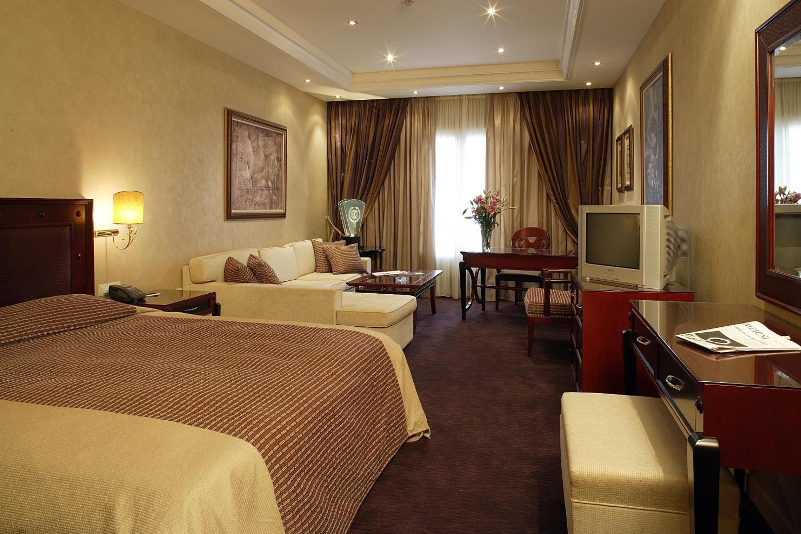 Theoxenia House Hotel
